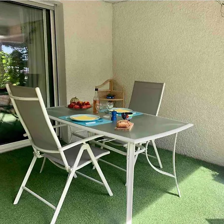 Apartment T2 Climatise En Bord De Mer Avec Terrasse , Parking Et Wifi *